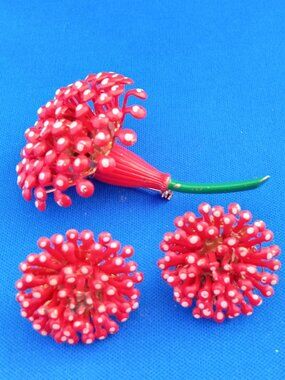 Vintage mid century red enamel clusters pin & clip on earrings